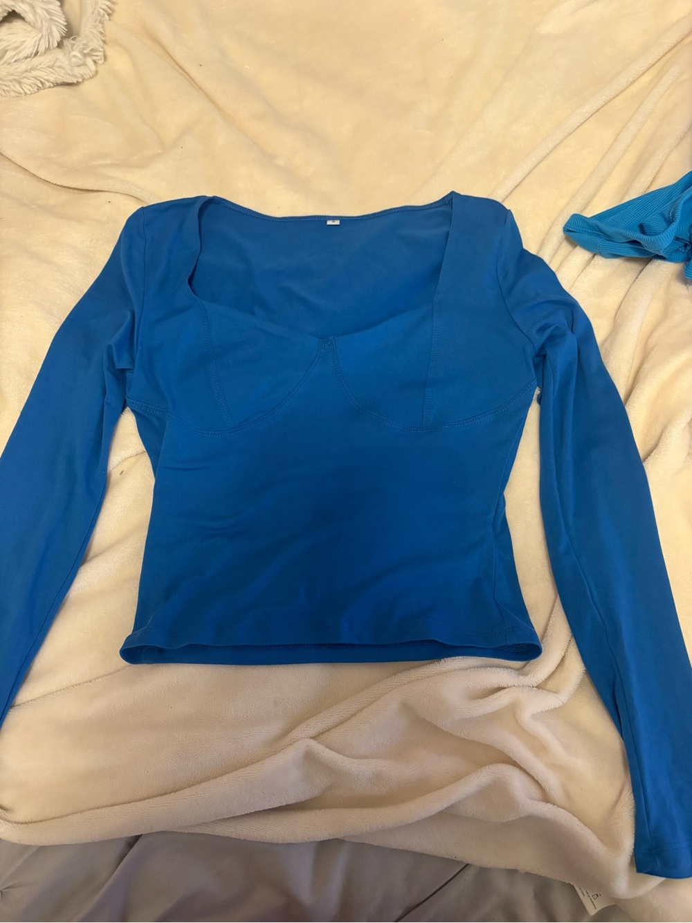 SHEIN Royal Blue Long Sleeve Scoop Crop Top